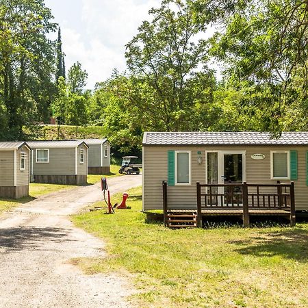 Camping Les Rives Du Lac De Vinca Esterno foto